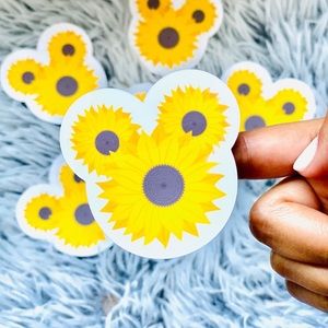 6 Mickey shaped sunflower sticker